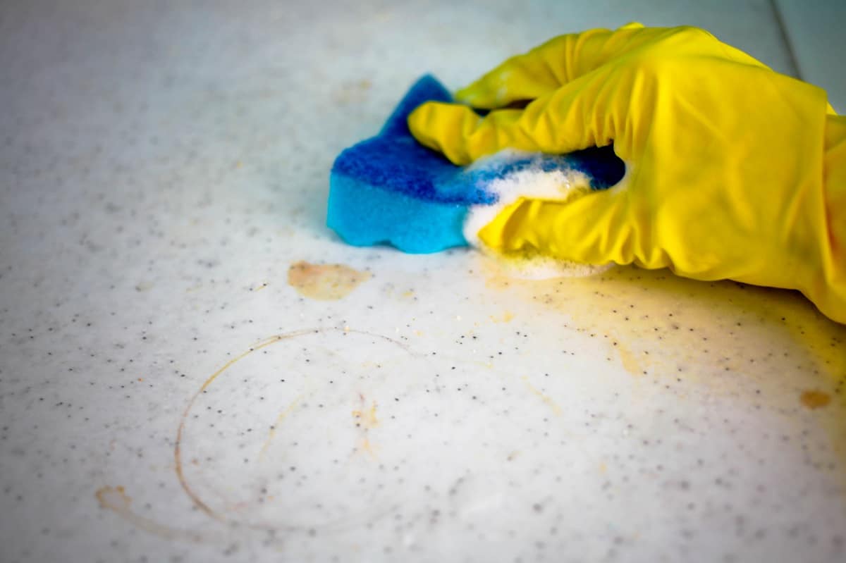 How to Remove Water Stains From Quartz Countertops